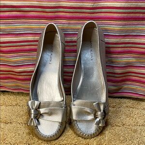 Anne Klein Gold Metallic Bow Loafers